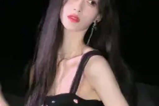 “黄总”邀约女子进包间后续：网友质疑是剧本女子发声否认官方介入更多详细曝光